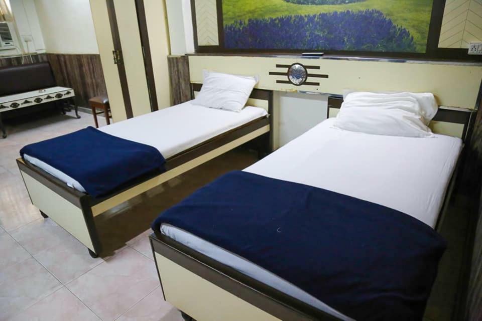 Hotel Happy Home Mumbai Exterior photo